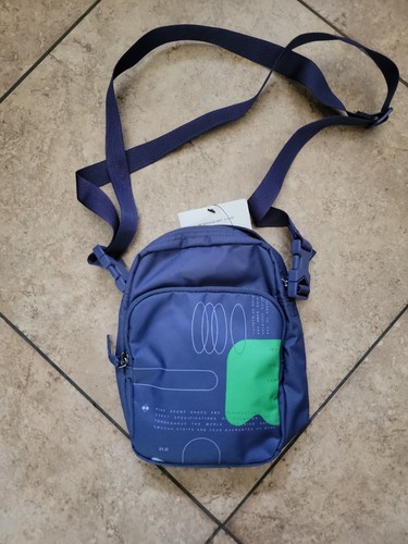 Nike Heritage Printed 2.0 handbag BA5899 557 Unisex Purple Nike Heritage Printed 2.0 handbag BA5899 557 Unisex Purple