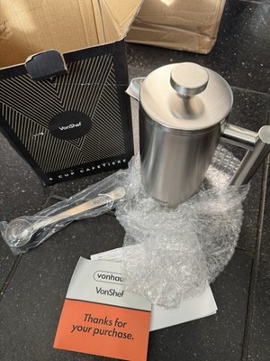 Cafeteria Classic French Press Coffee Maker 6Cup