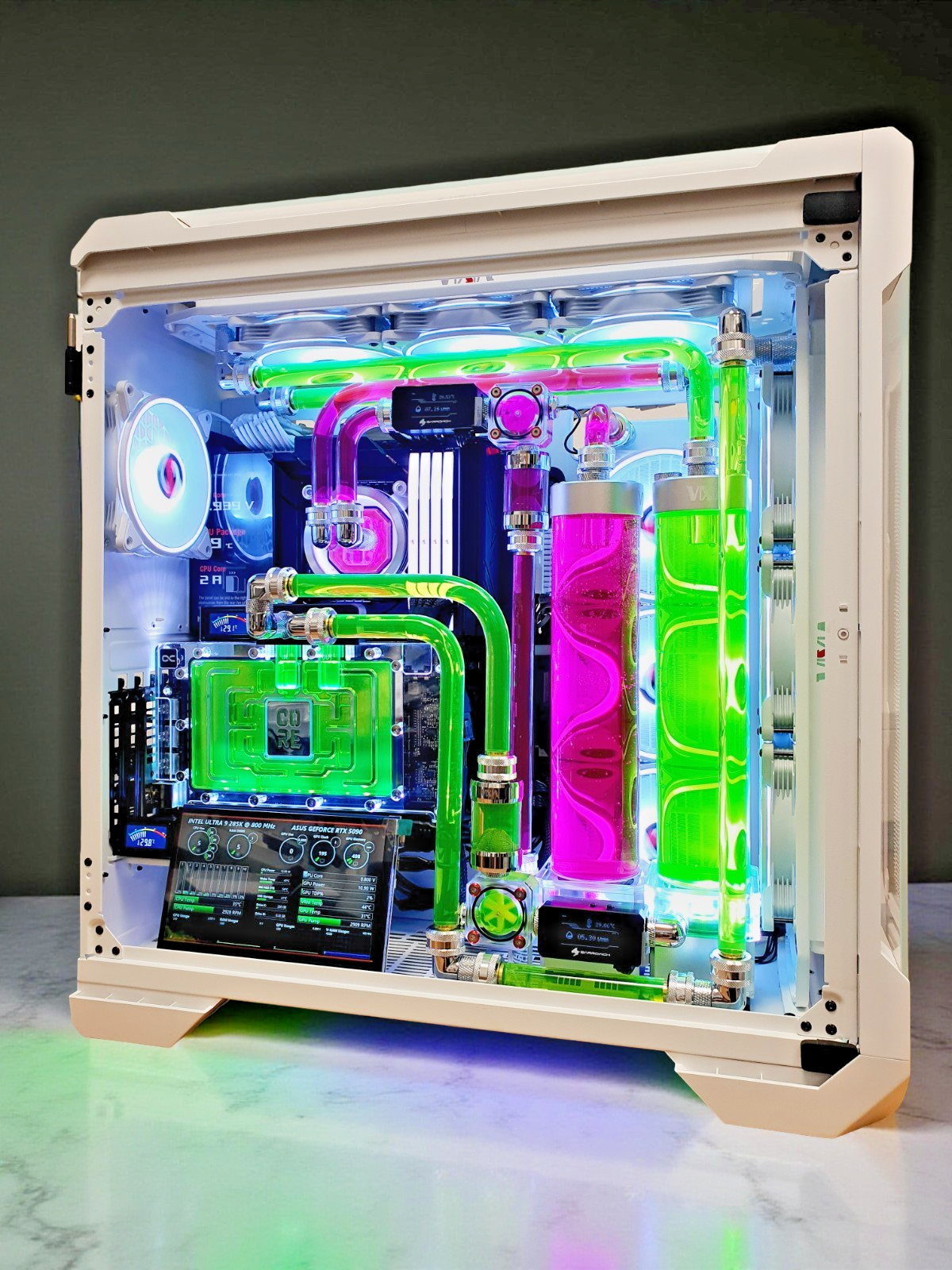 VIXIA 8K VIDEO RENDERING RTX 5090 INTEL ULTRA 9 285K DDR5 192GB RAM  40TB NVME