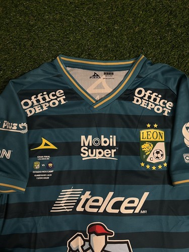 激レア！León FC 新聞デザイン シャツ　Club León 激レア！León FC 新聞デザイン シャツ Club León