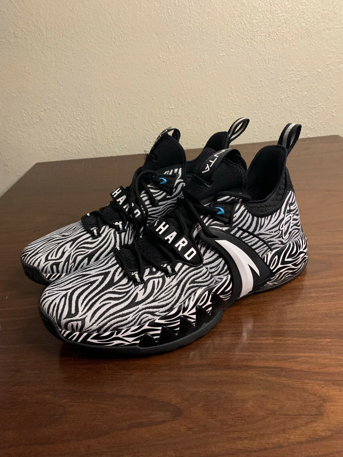 Anta White Tiger Edition Basketball Shoes Gordon Hayward