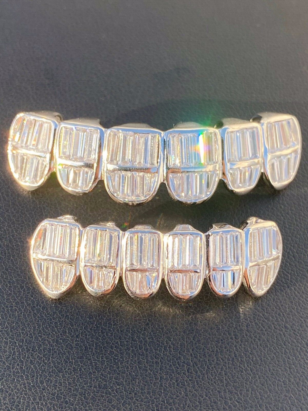 送税込【King Ice】ICED CUBAN GRILLZ グリル 歯 アクセサリー♪ 送税込【King Ice】ICED CUBAN GRILLZ グリル 歯 アクセサリー