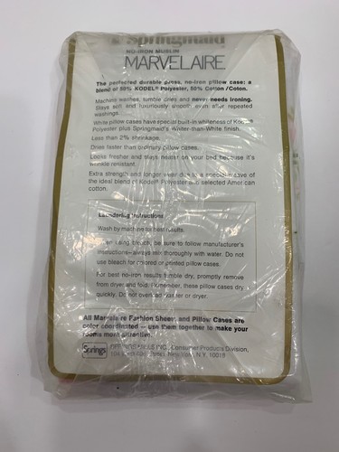 Vintage New Springmaid USA No Iron Marvelaire  2 Standard Pillowcases Floral