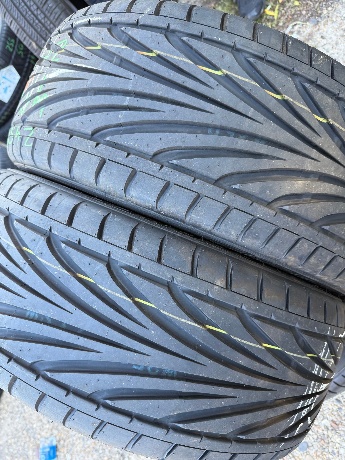 New 245 40 20 Toyo Proxes T1R, 99y, x2 A Pair (F1_tyres) FOD YD278