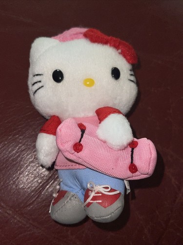 2006年。Sanrio。鎌倉大仏ピンク色。HelloKitty。可愛い根付け。 2006年。Sanrio。鎌倉大仏ピンク色。HelloKitty。可愛い根付け