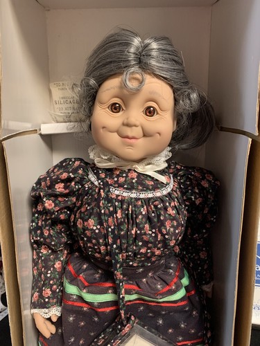 maxico です。Granny Sweet Seller Doll 《G Seki-Guchi Kako Co Vintage 9