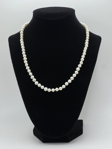 洋書 CULTERED PEARLS JC LIND Cultured Pearl Hand Knotted Necklace 18 3/4” Long