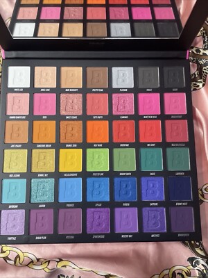 Beauty Bay  palette Bright 42 Eyeshadow Pans Mattes & Shimmers