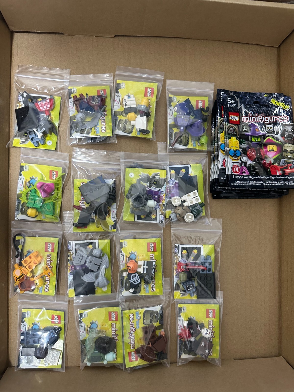 THE LITTLE MONSTERSシリーズ　シークレット BANPRESTO Toho Monsters series Enshrined beast Little