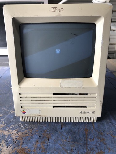VINTAGE APPLE MACINTOSH SE M5010 DESKTOP COMPUTER 1MB RAM 2
