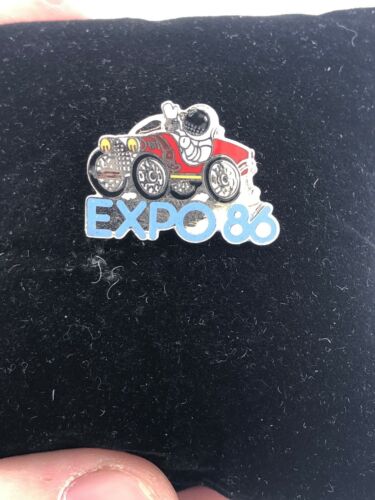 EXPO 86 PIN, CAR ASTRONAUT Lapel Hat Pin Clasp, 1986 Vancouver Canada Fair
