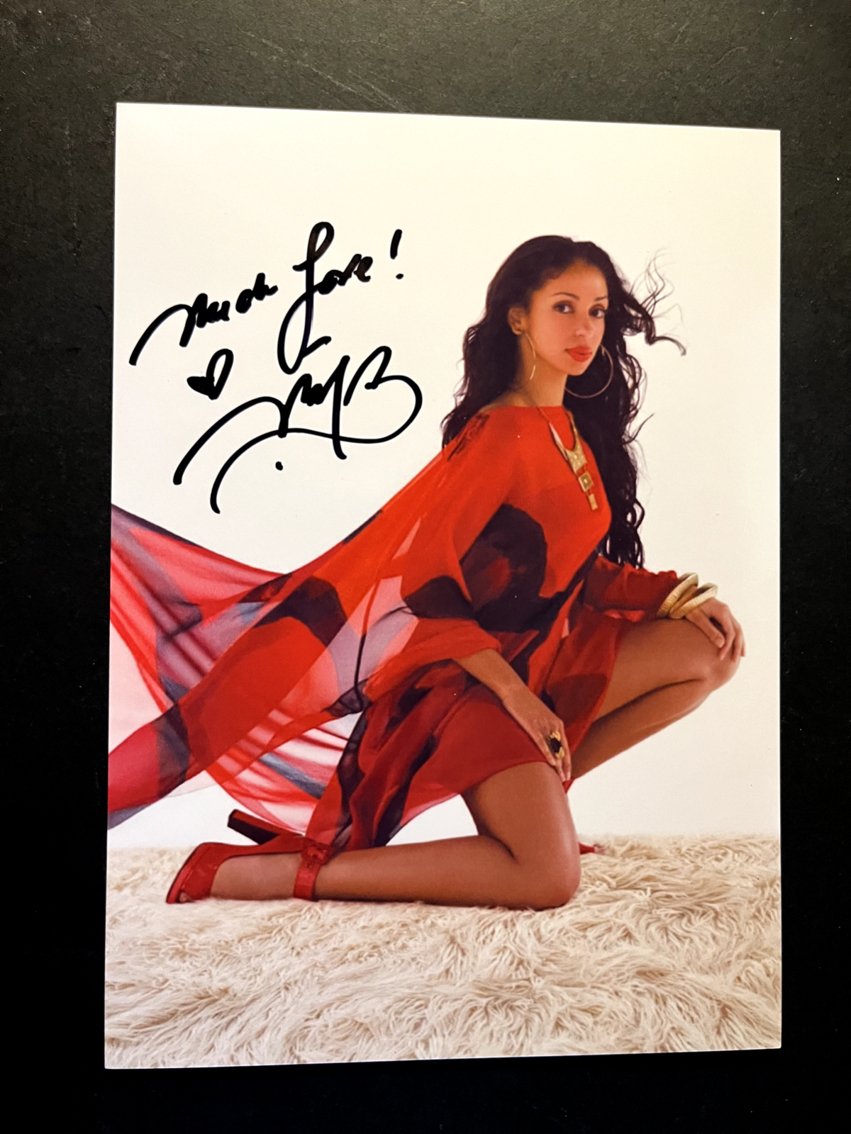 MYA HARRISON - SINGER / SONGWRITER & ACTRESS -  EXCELLENT SIGNED COLOUR PHOTO