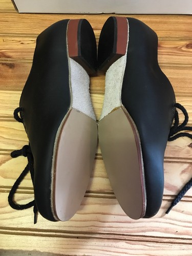 Women's 9 W Free Spirit Split Sole Clogging Shoes, Black, (No Taps)