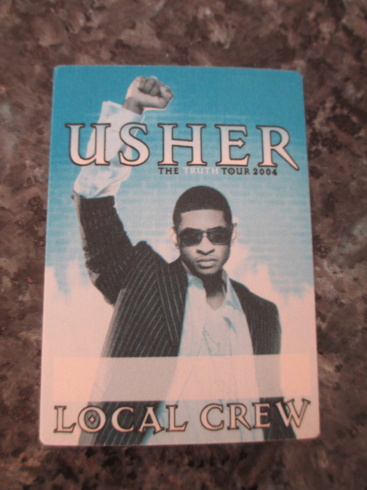USHER - THE TRUTH TOUR 2004 - LOCAL CREW BACKSTAGE PASS