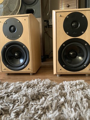 eltax bookshelf speakers