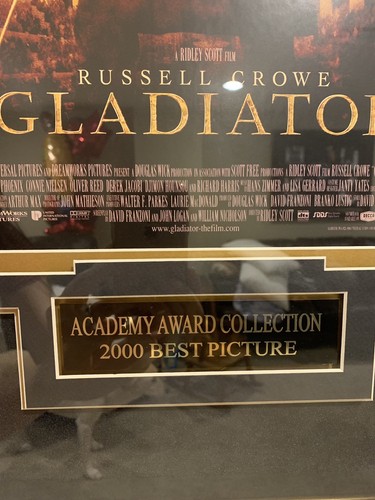 RUSSELL CROWE SIGNED GLADIATOR MOVIE POSTER