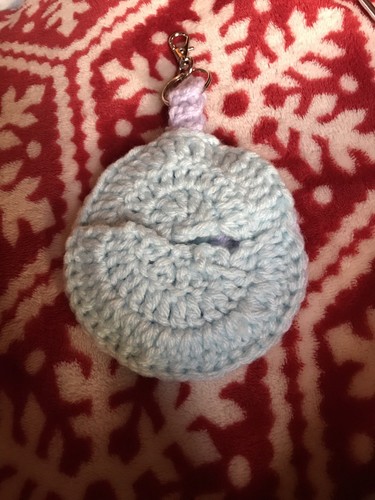 Crotchet Earbud Holder