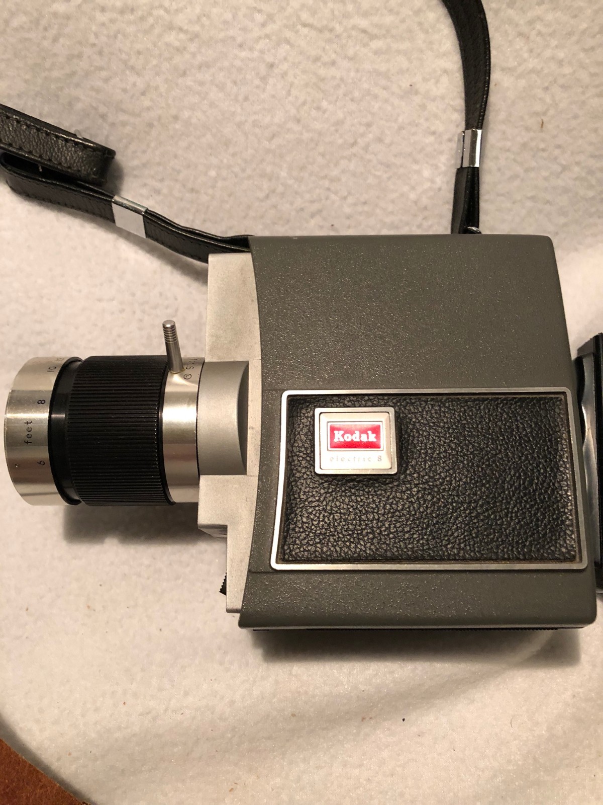 VTG Kodak Electric 8 Automatic Early Movie Camera With Carry Case