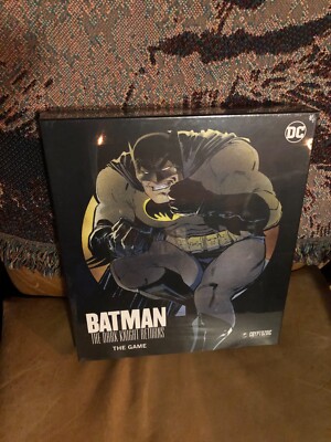 Batman The Dark Knight Returns Board Game Cryptozoic DC Board Game NIS.
