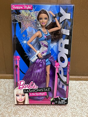 スポーツ Barbie SpecialEdition Barbie® Fashionistas® Swappin'Styles® Swappable Sporty Head