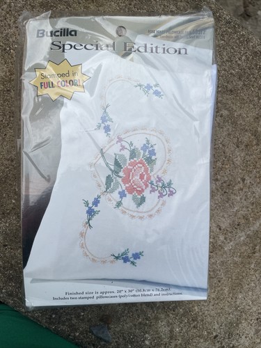 Kit Broderie Croisée Bucilla Special Edition Donna Dewberry « Bee’s Delight » (2003) – Neuf