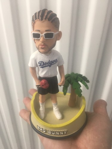 スポーツ PLAYER BOBBLE C11906-1 WORLD TOUR LA SD Ichiro Suzuki Seattle Mariners Bobble Dubblz Bobblehead FOCO