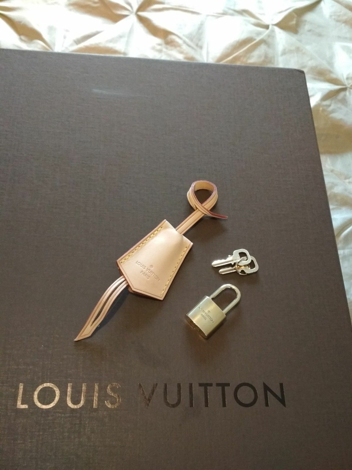 Authentic Louis Vuitton Monogram Alma PM Bag