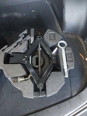 Used Floor Jack fits: 2016 Subaru Forester Jack Grade A