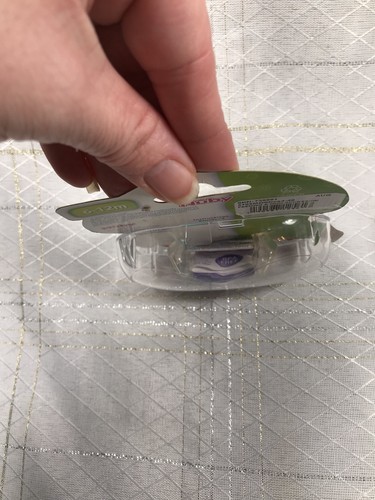 Nuby Prism Ortho Pacifier Binky Soothie Yellow Giraffe Size 6-12m