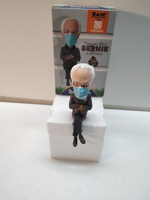 Royal Bobbles Computer Sitting Bernie Sanders Mittens LE Exclusive Bobblehead