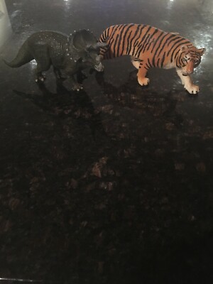 Triceratops and Siberian Tiger Papo Animal Wildlife Figure Decor Collectible