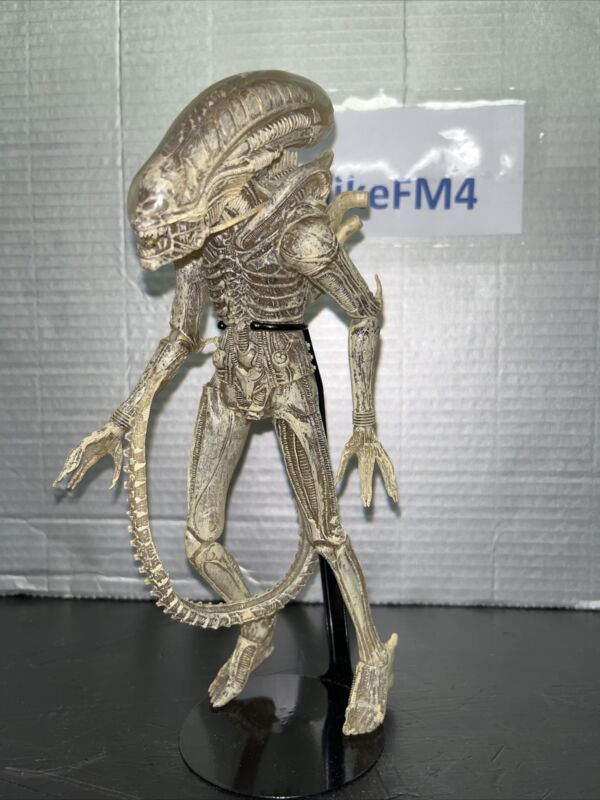 NECA Translucent Prototype Big Chap Alien Xenomorph