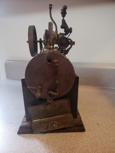 ANTIQUE Schoenner Nurnberg Germany Steam Engine Stamped 143F