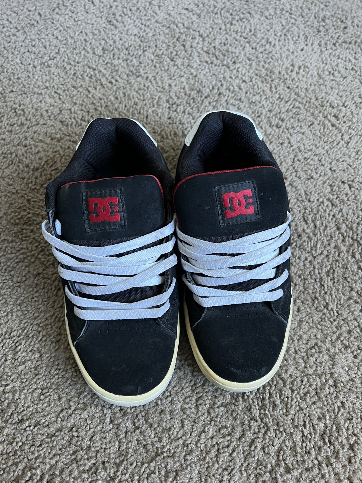 Vintage DC SHOES Court RS skate shoe 7 