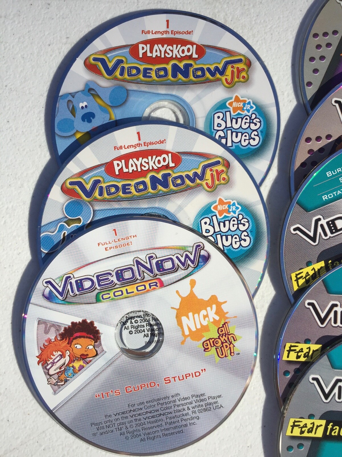 Video Now Color Disc Player Portable Pink w/ Case, 2 Video Cases & 14 Disc