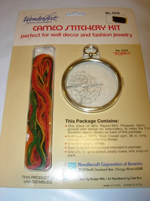 WONDERART CAMEO POPPY KIT STITCHERY PROJECT CREWEL EMBROIDERY WALL DECOR ART
