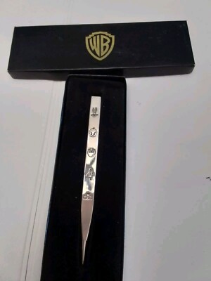 Looney Tunes Bugs Bunny Pen Collectible Warner Bros Silver Triangle Shape