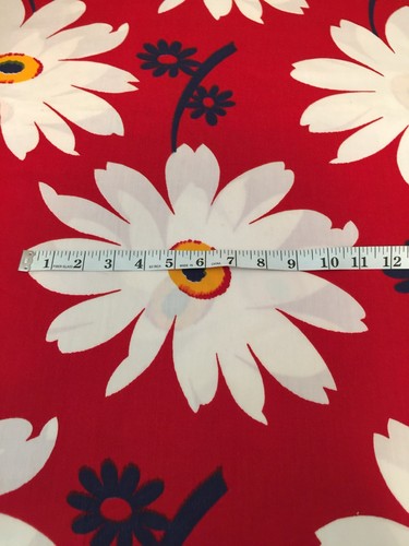 Red MOD Flower Power 60s Vintage Fabric Large White Daisies Cotton 2 1/2 Yds