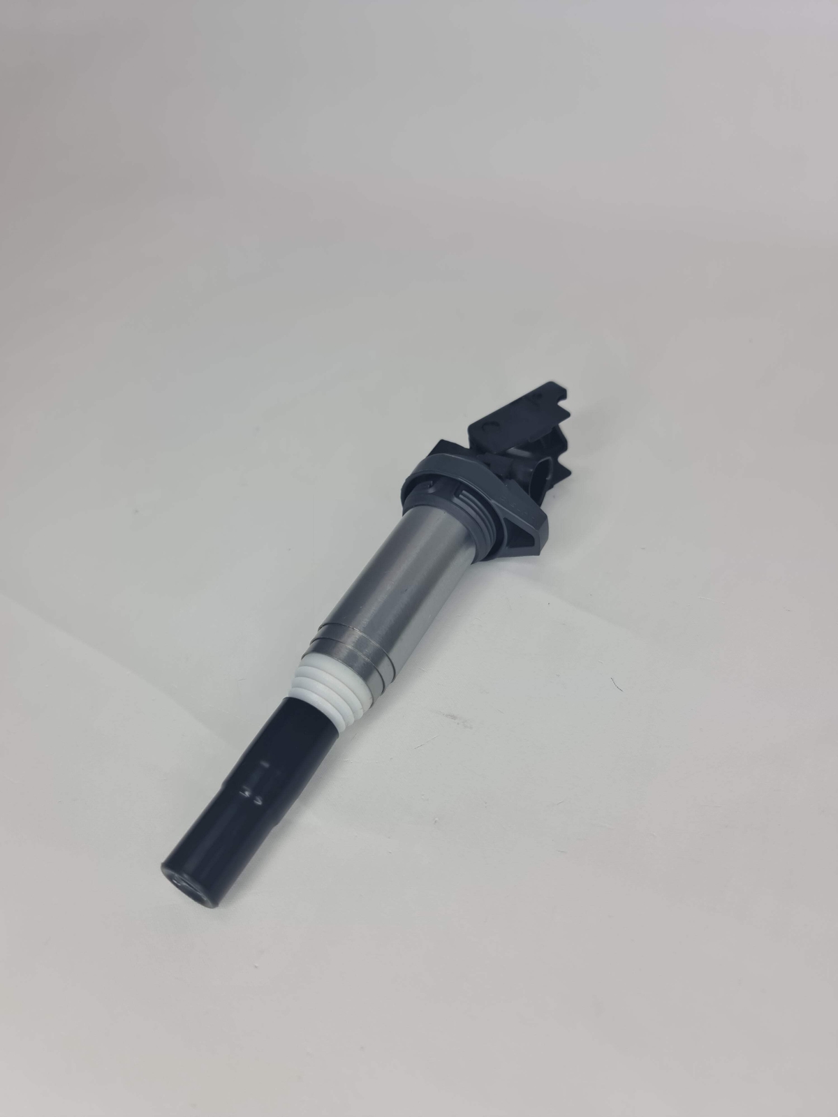 2001-2020 BMW 12-13-8-616-153 BMW 12138616153 Ignition Coil 8616153 01