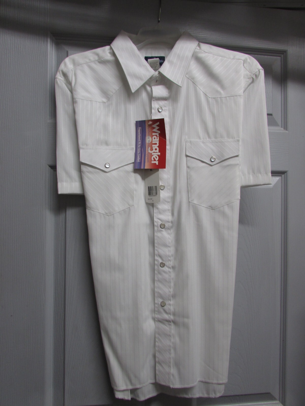 VINTAGE WRANGLER WESTERN WHITE STRIPED PEARL SNAP MEN'S