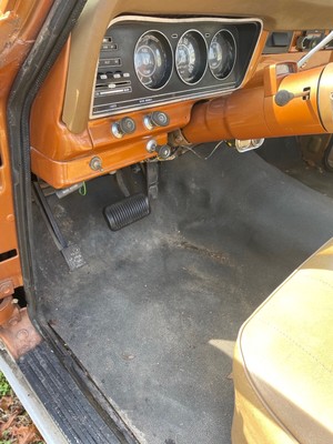 image 4 of interior