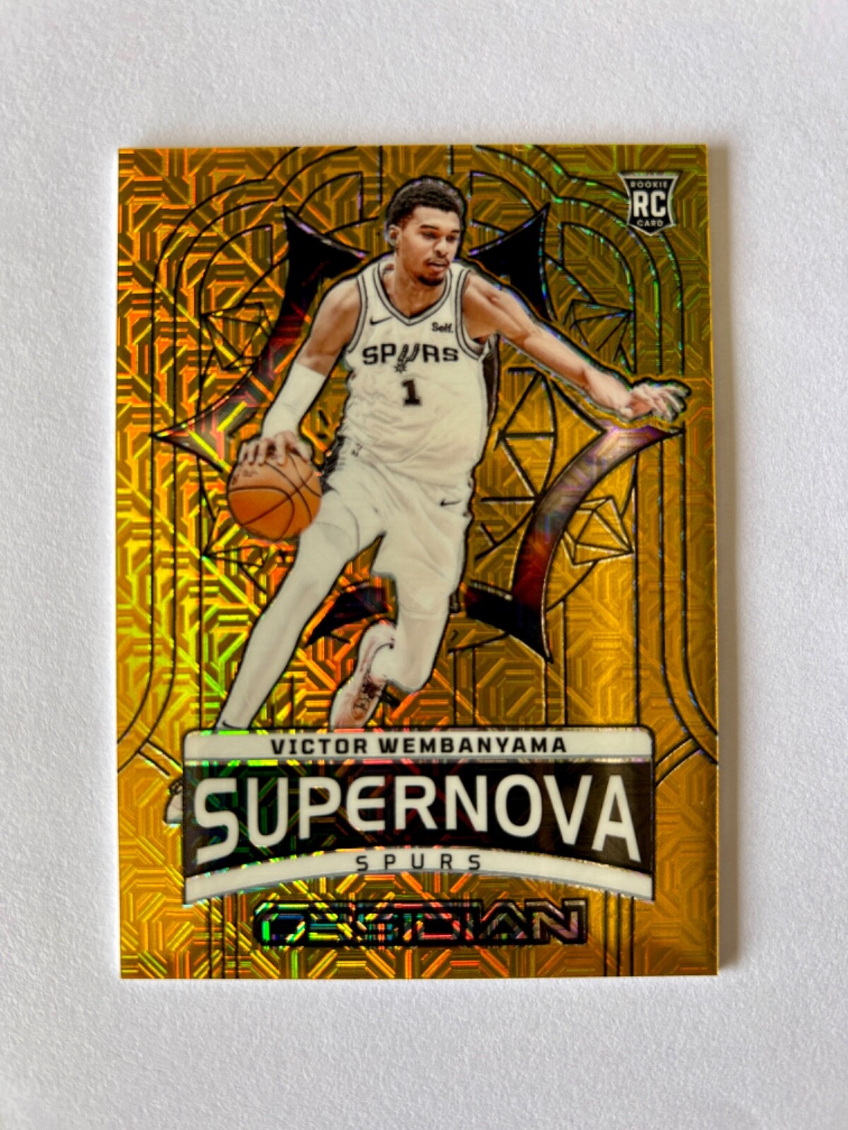 2023-24 Obsidian Victor Wembanyama Gold Supernova Rookie