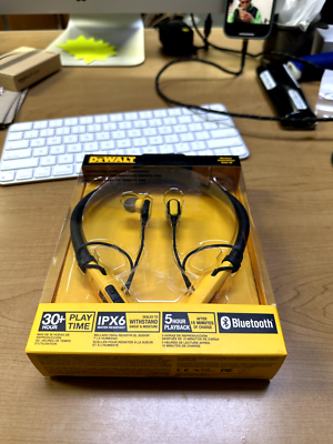 DeWalt DXMA1902091 A Wireless Bluetooth Earbuds Black Yellow NEW