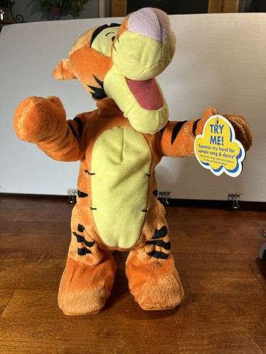 tiggerさん返金 Fisher Price Get Up 'n Bounce Tigger 'Tiggers do Best Bounce