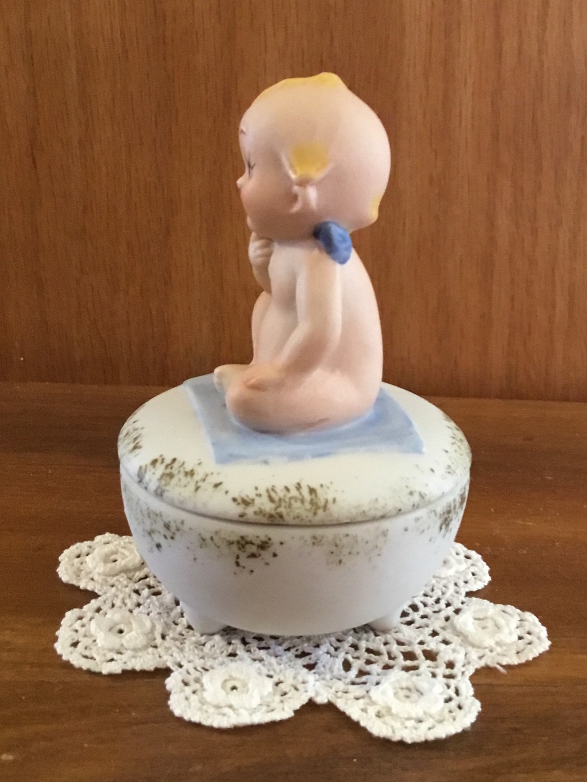 Vintage Lefton Hand Painted Porcelain Kewpie On Blue Blanket Trinket Box
