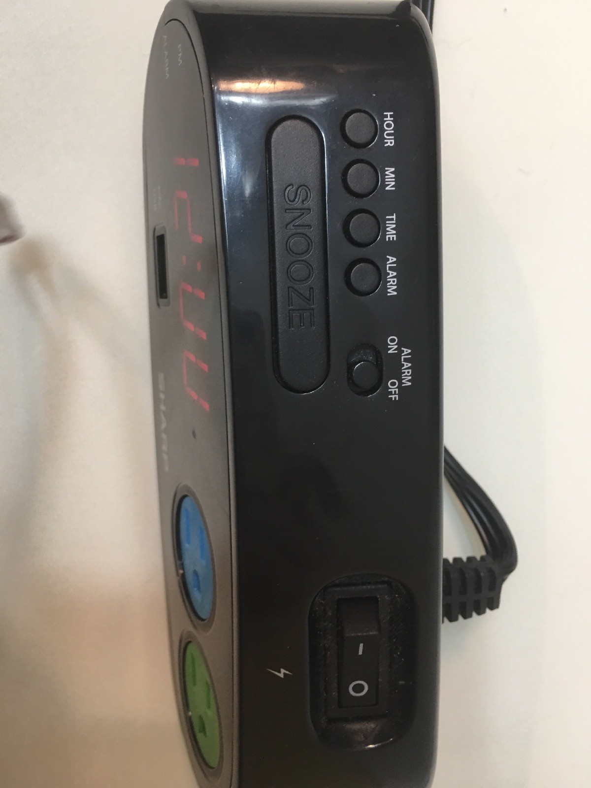 Sharp Bedside Alarm Clock with 1 Rapid Charge USB and 2 AC Outlets Ships from US