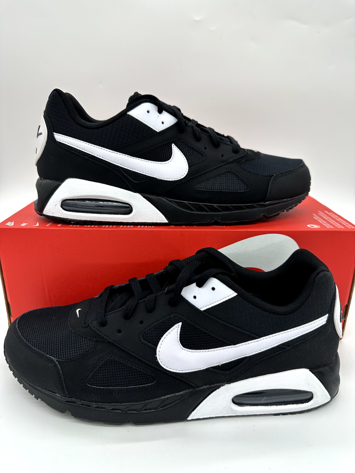 Nike air max shop ivo mens running shoes