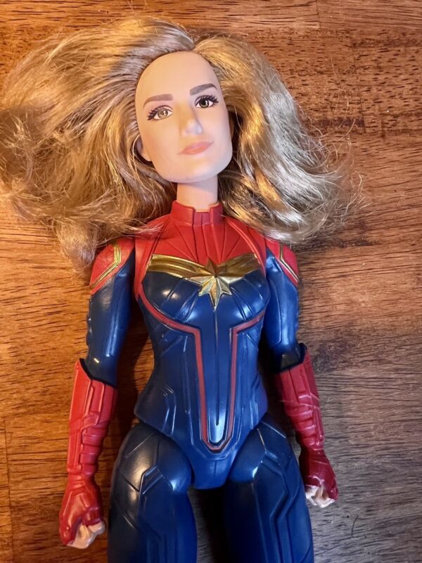 Hasbro Captain Marvel Cosmic Adventure Brie Larson Barbie Super Hero Doll 2018