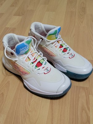 BBKLSSB1 Seismic White Basketball Shoes 