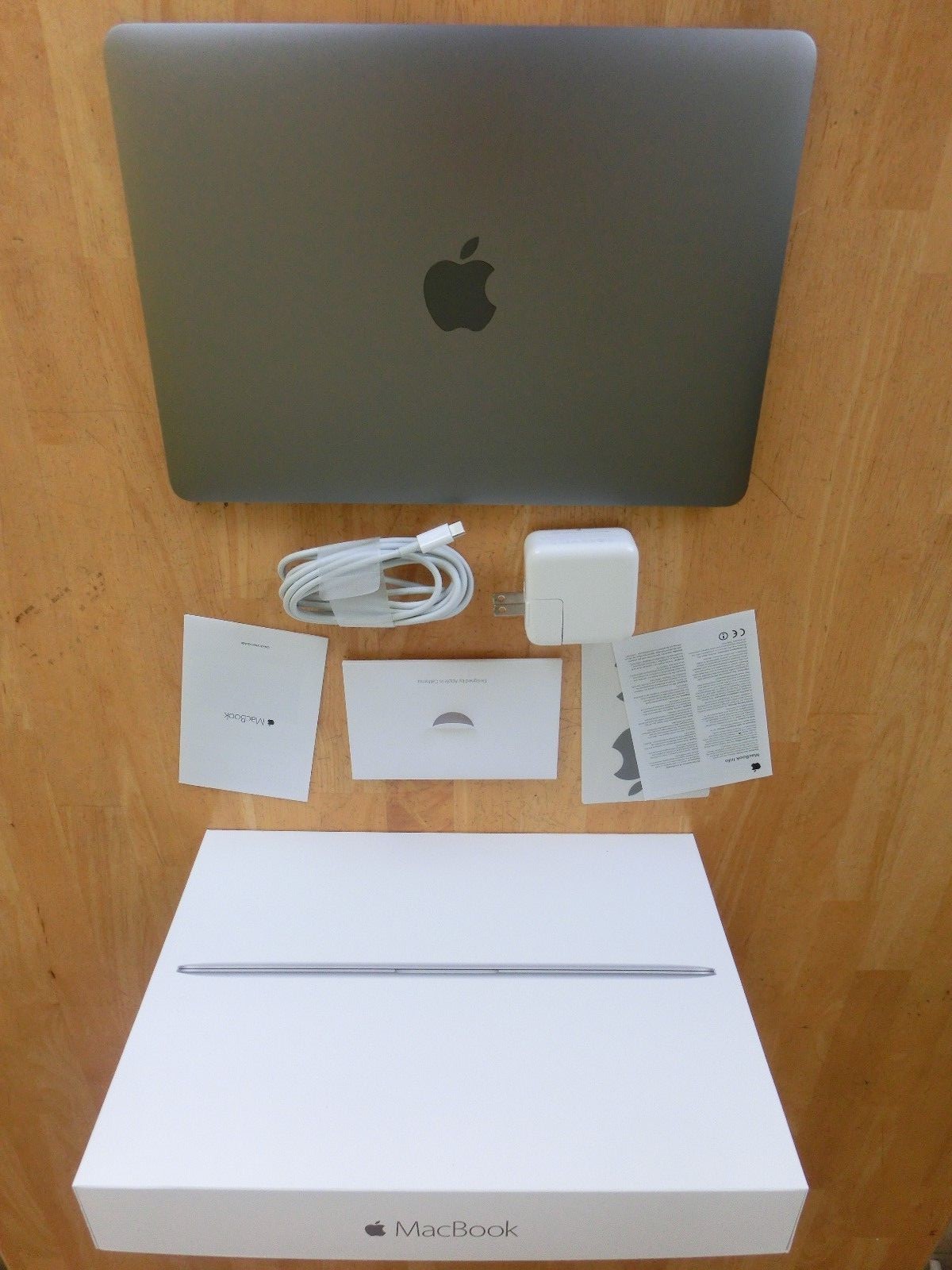 Apple - apple macBook MF865J/A　A1534 s-l500.jpg